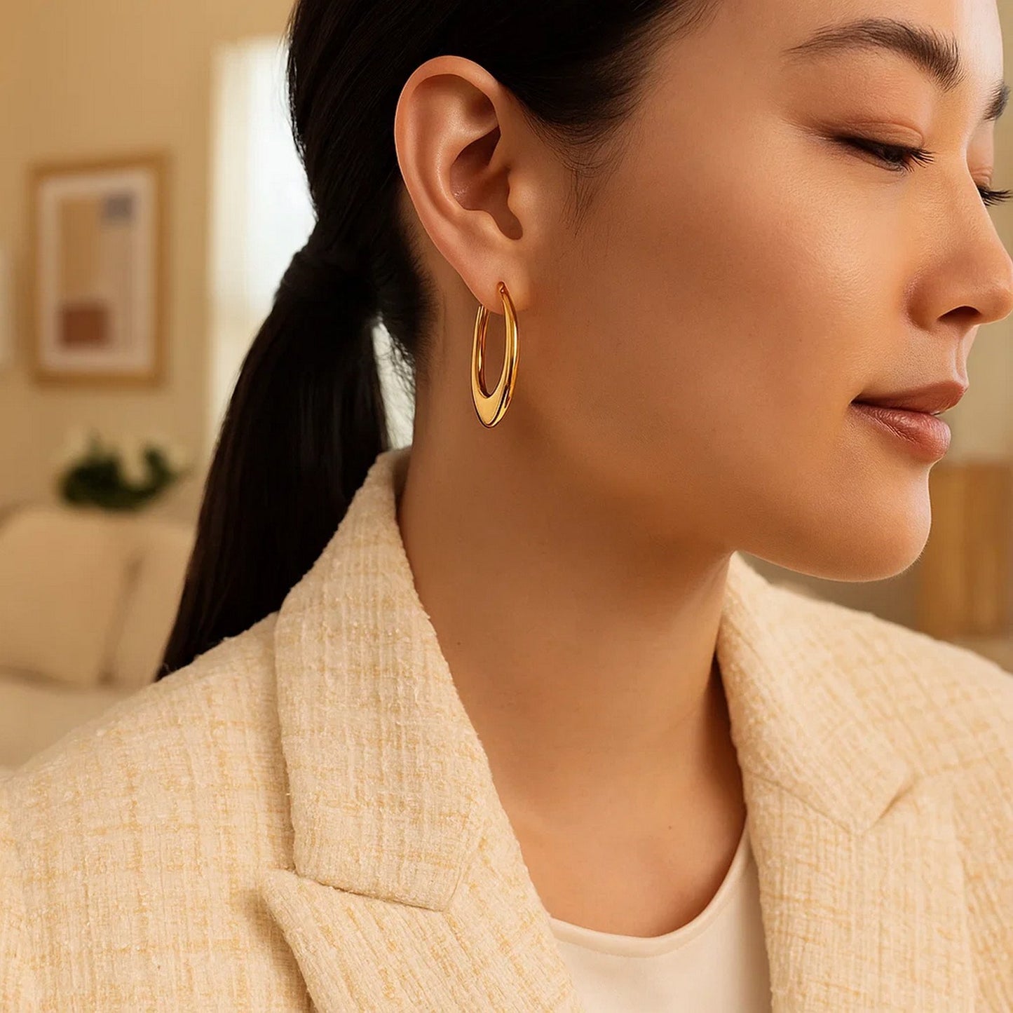 14k Yellow Gold Puffed Graduated Open Oval Earrings