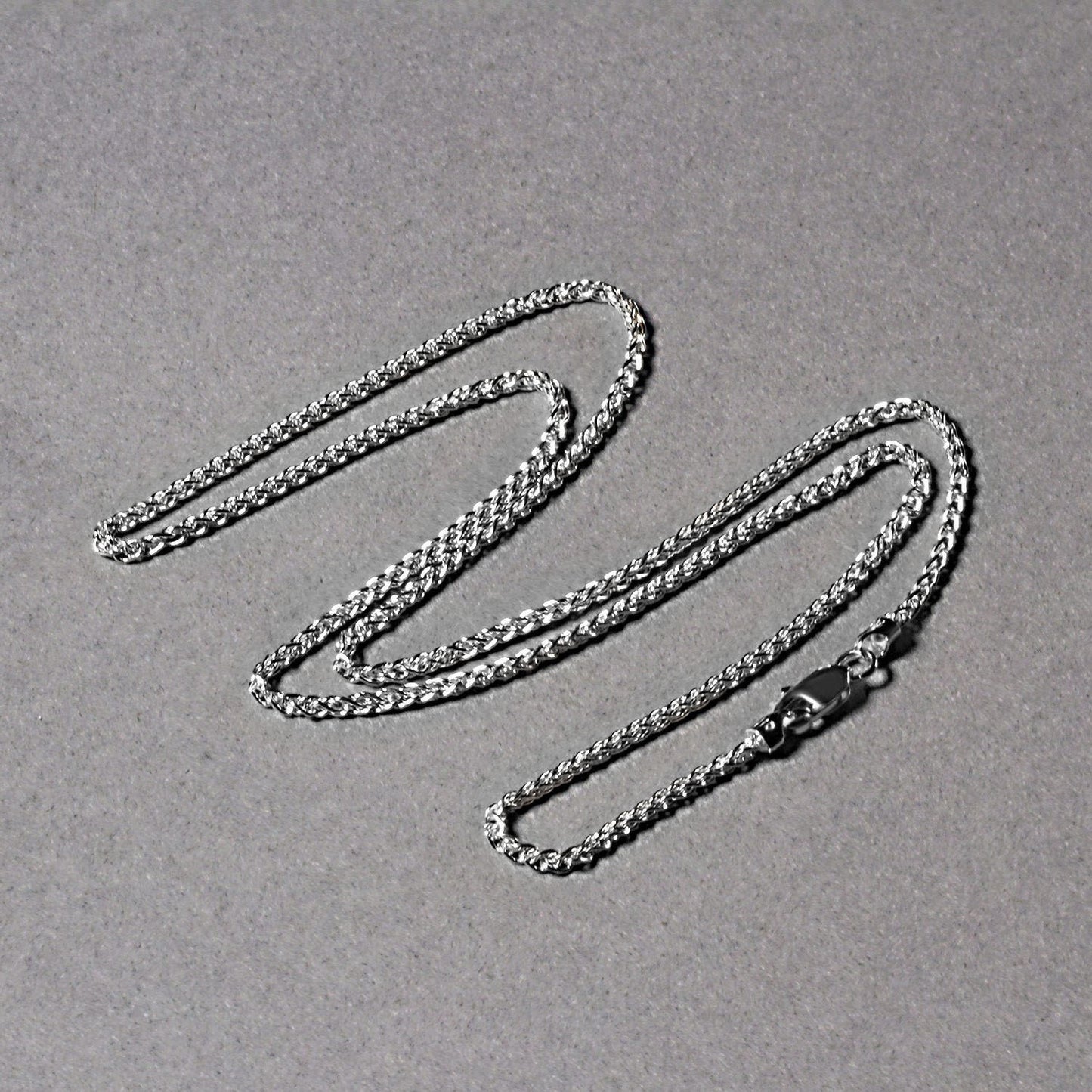 14K White Gold Round Wheat Chain Necklace (1.50 mm)