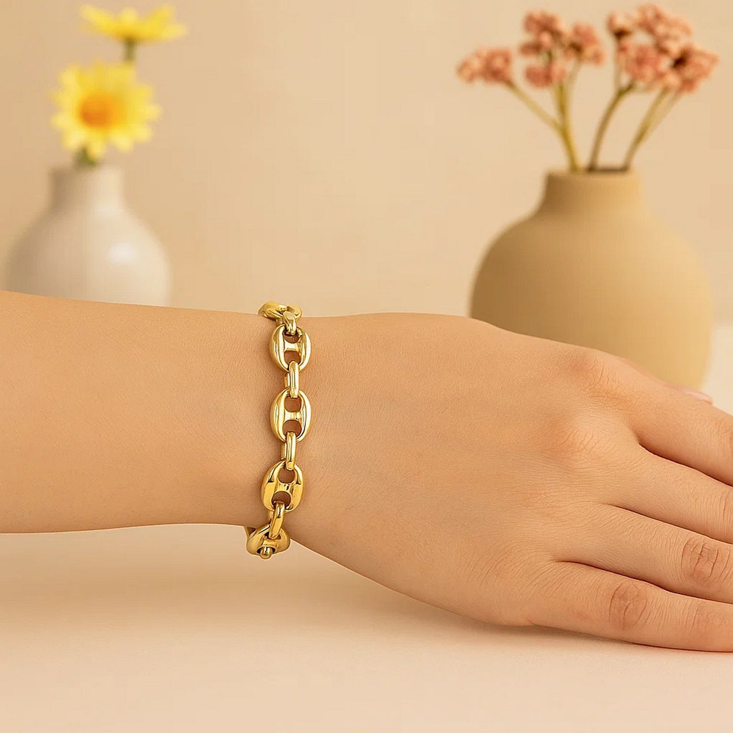 14k Yellow Gold Puffed Mariner Link Bracelet (6.80 mm)
