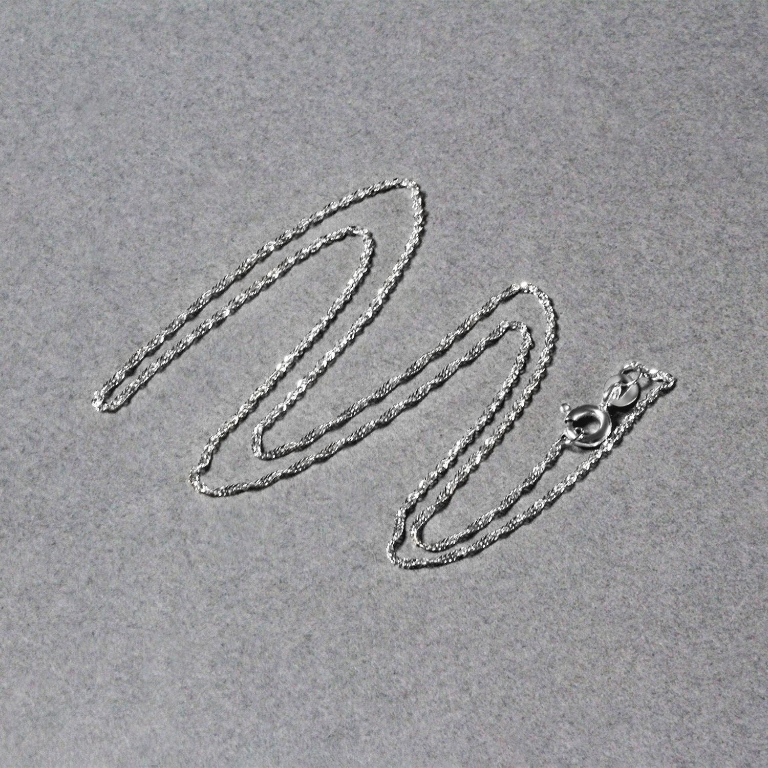 14K White Gold Singapore Chain Necklace (1.10 mm)