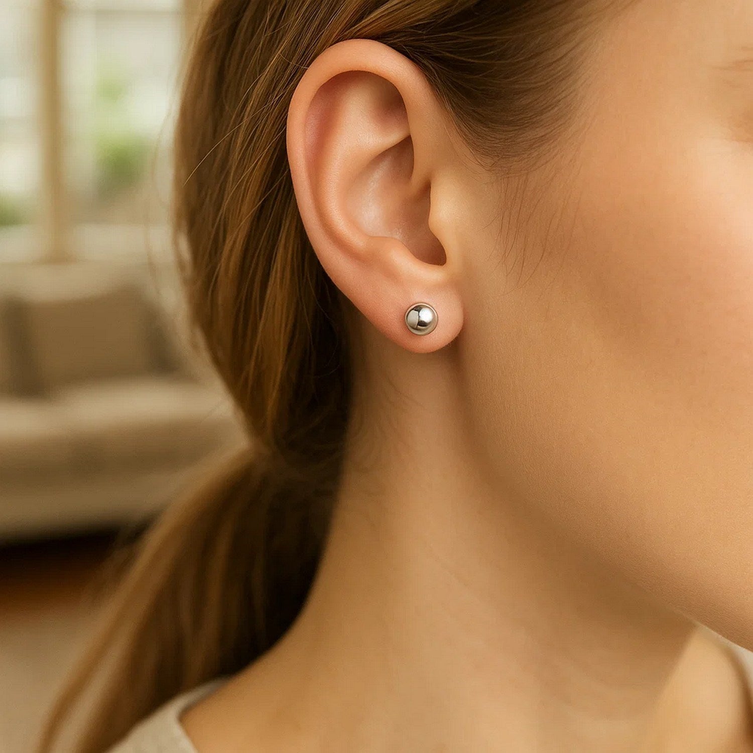 14k White Gold Classic Round Stud Earrings (6mm)