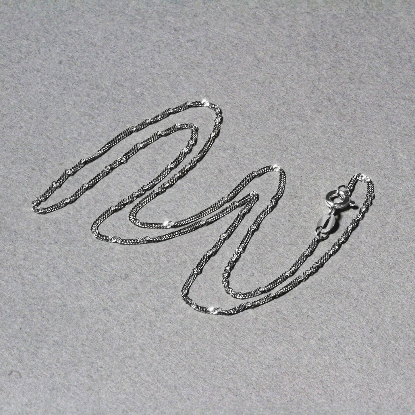 14K White Gold Singapore Chain Necklace (1.30 mm)