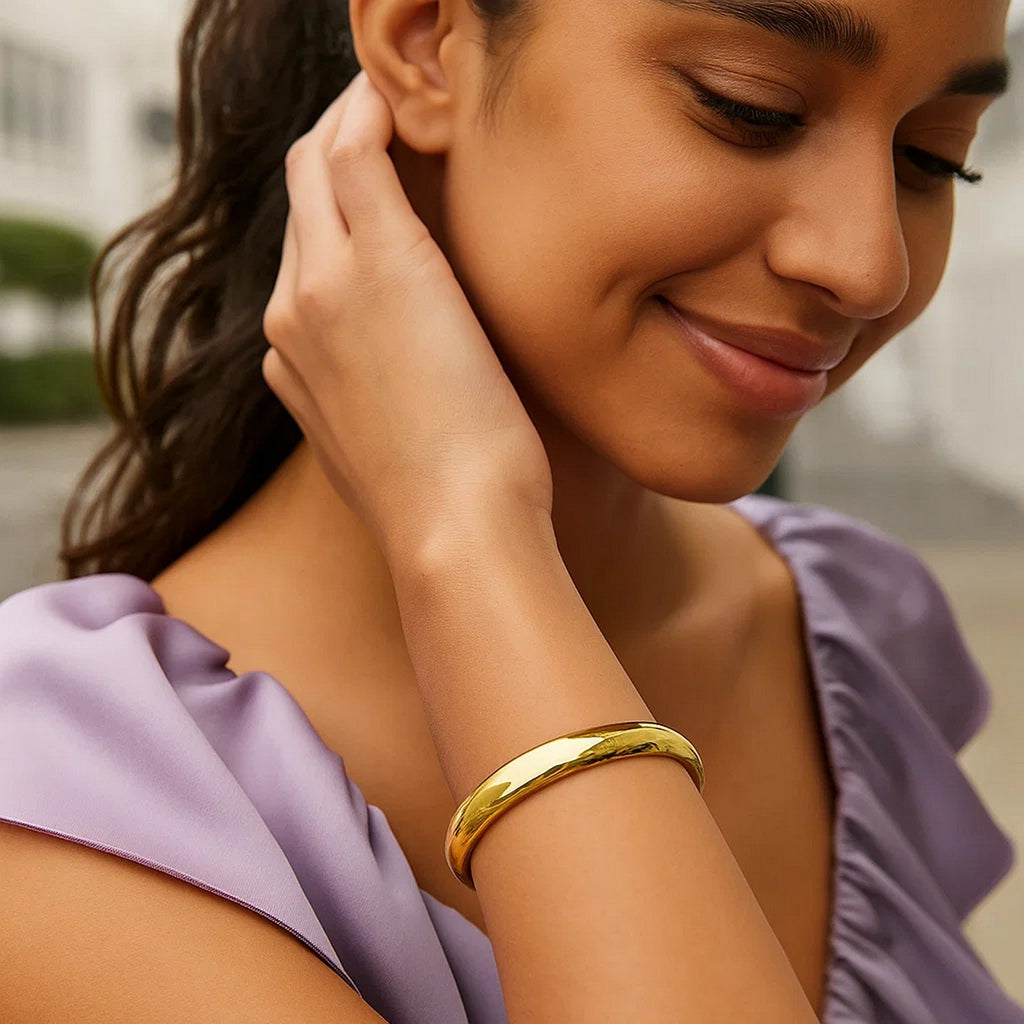 Classic Bangle in 14k Yellow Gold (8.00 mm)