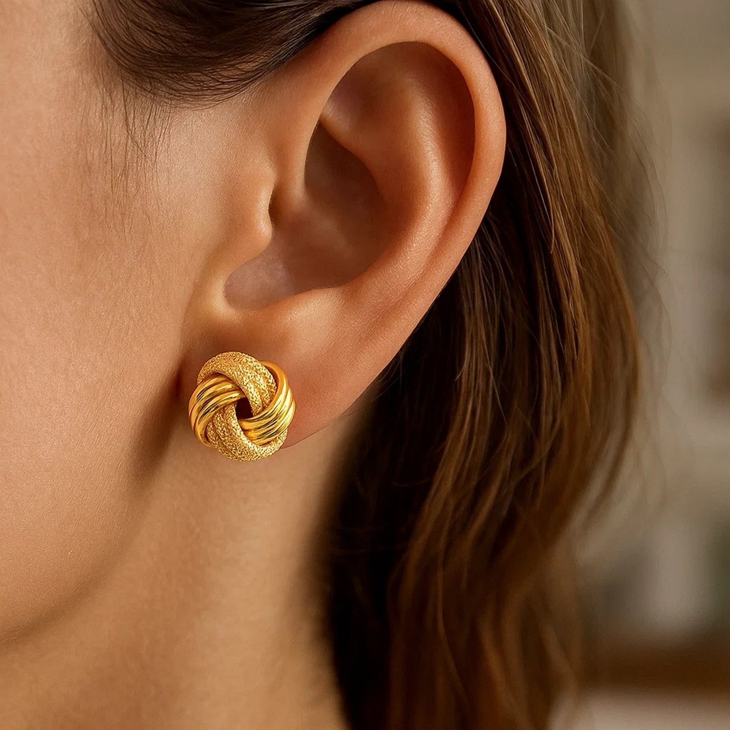 14k Yellow Gold Interweaved Love Knot Stud Earrings (12.7mm)