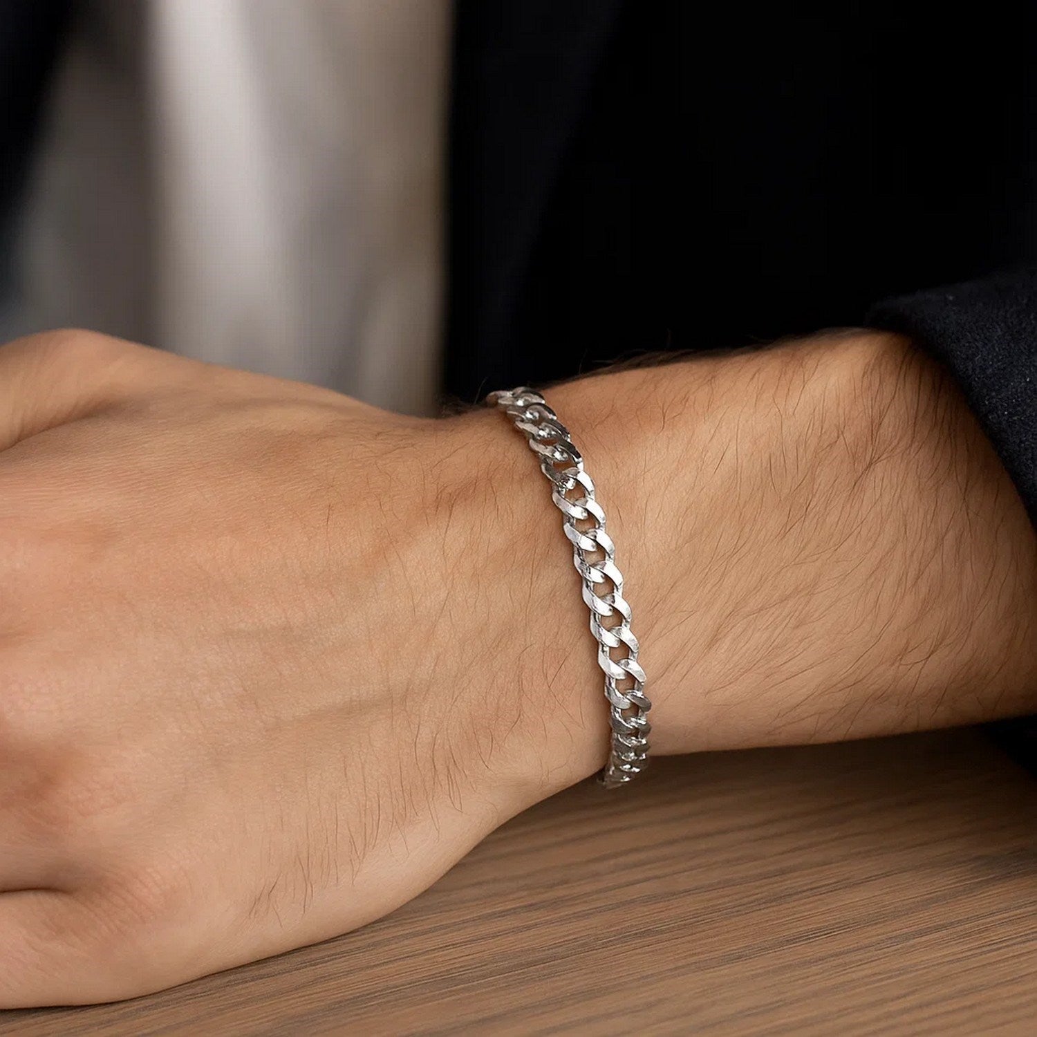14k White Gold Solid Curb Bracelet (5.70 mm)