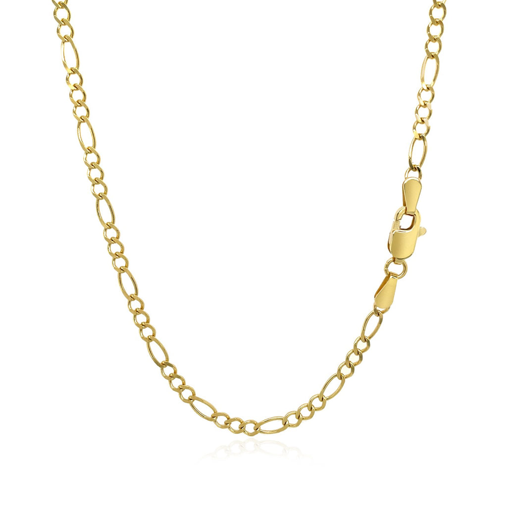 Close‑up of the lobster clasp on a 10K yellow gold solid Figaro chain, 2.60mm, showing polished finish and secure fastening design.