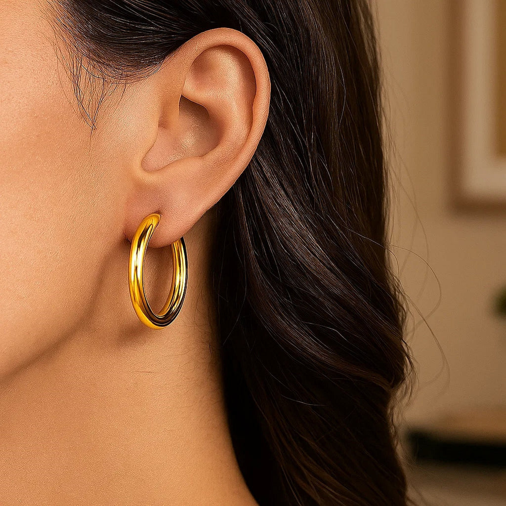 14k Yellow Gold Polished Hoop Earrings (4x25mm)