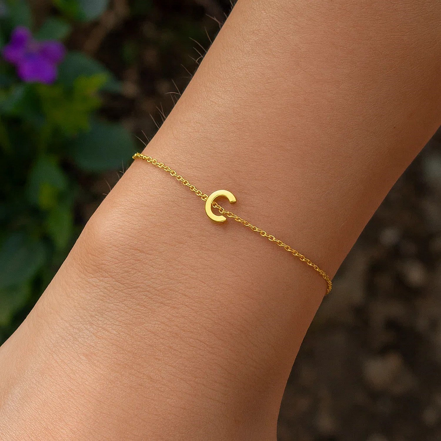 14K Yellow Gold Women's Mini Initial C Bracelet – 7 Inches – 14K Gold