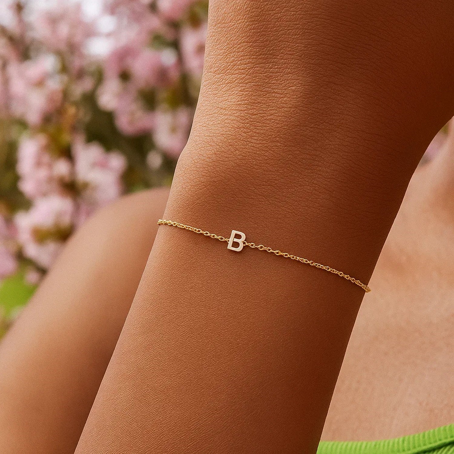 14K Yellow Gold Women's Mini Initial B Bracelet – 7 Inches – 14K Gold