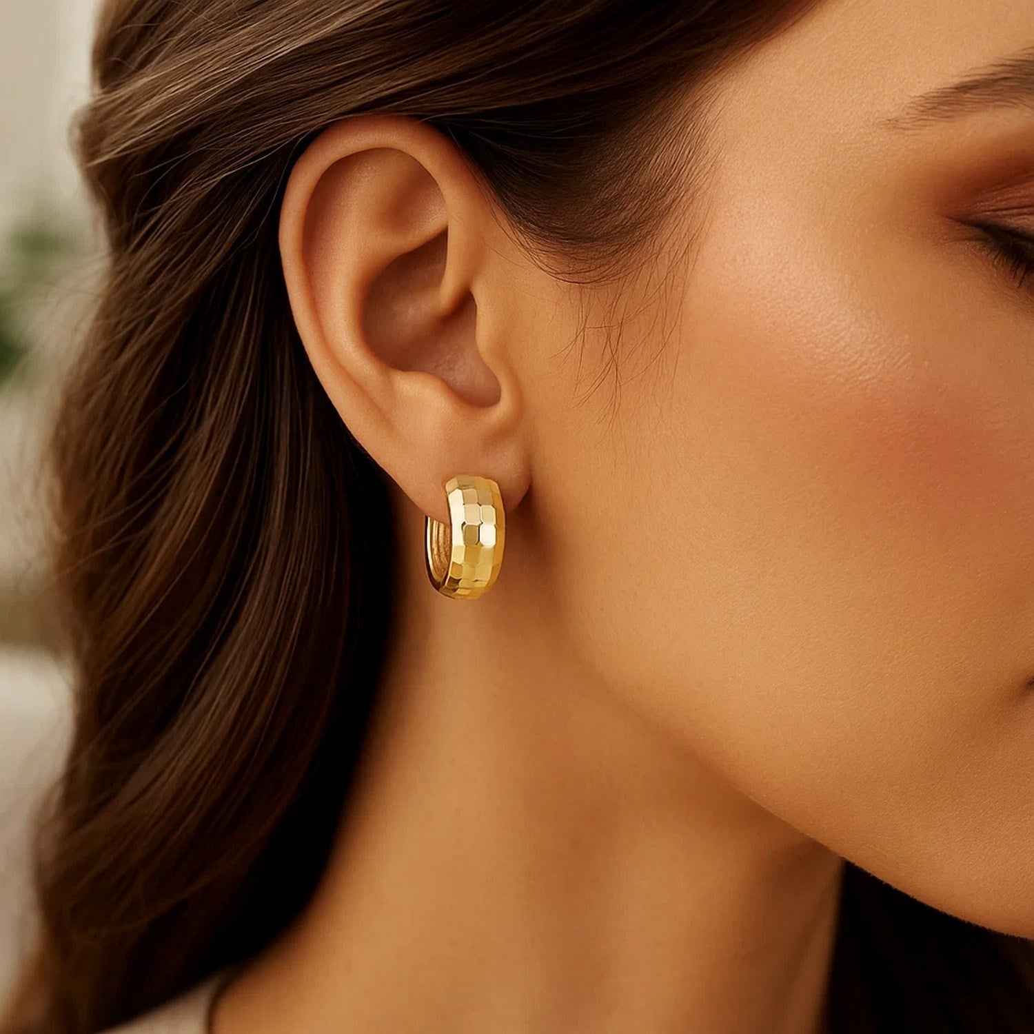 14K Yellow Gold Checkerboard Patterned Hoop Earrings