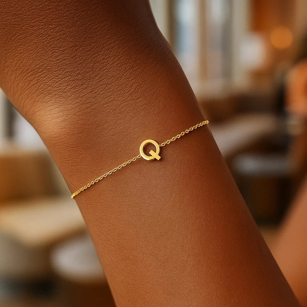 14K Yellow Gold Women's Mini Initial Q Bracelet – 7 Inches – 14K Gold