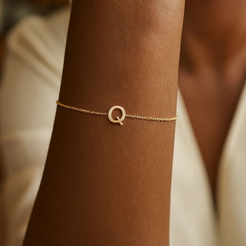 14K Yellow Gold Women's Mini Initial Q Bracelet – 7 Inches – 14K Gold