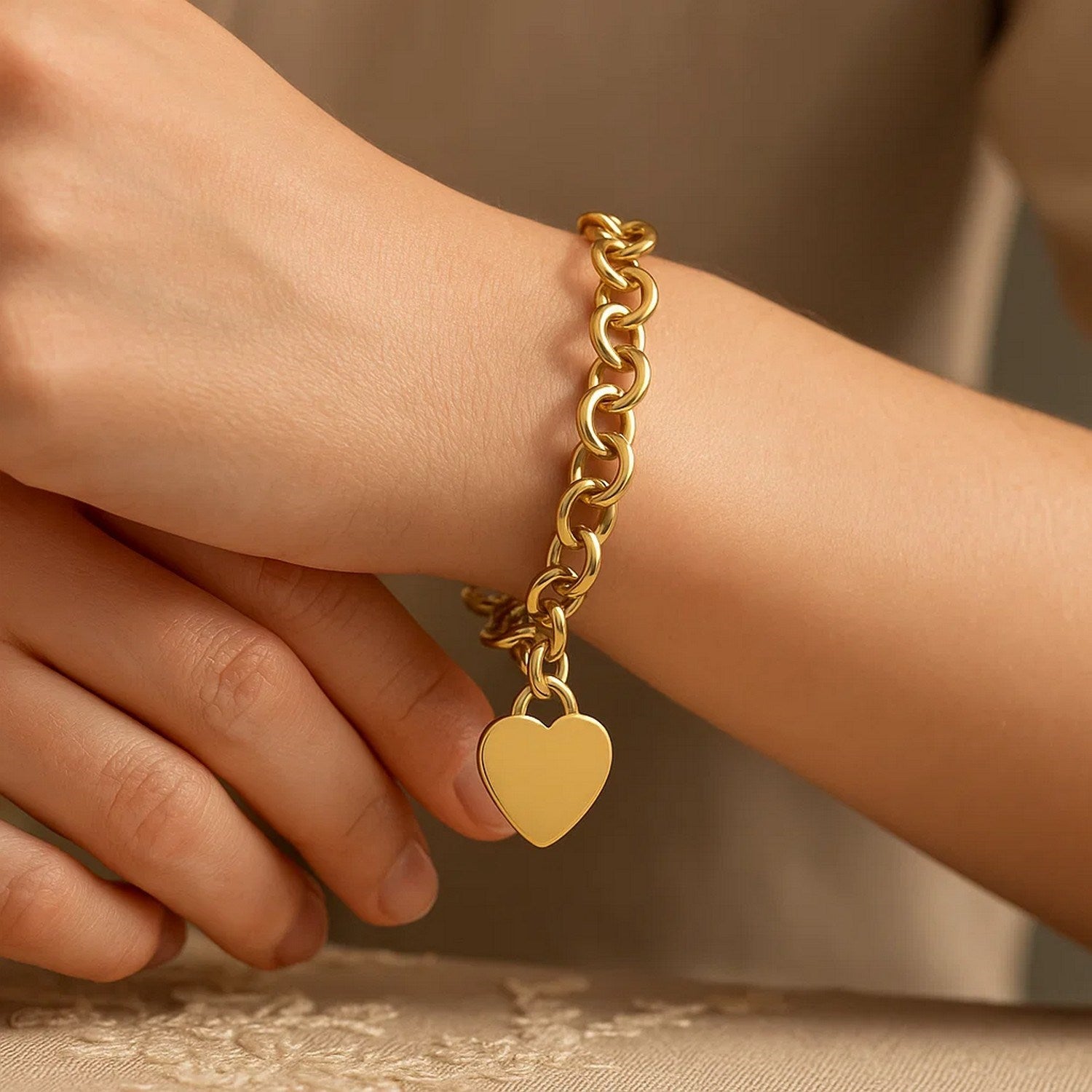 Heart Tag with Rolo Link Bracelet 14K Yellow Gold (11.40mm)