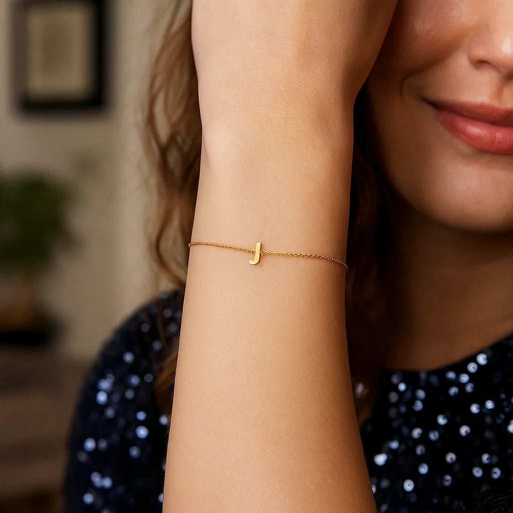 14K Yellow Gold Women's Mini Initial J Bracelet – 7 Inches – 14K Gold