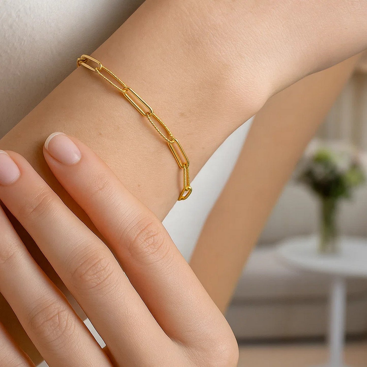 14k Yellow Gold High Polish Alternating Bead Paperclip Bracelet  (3.50 mm)