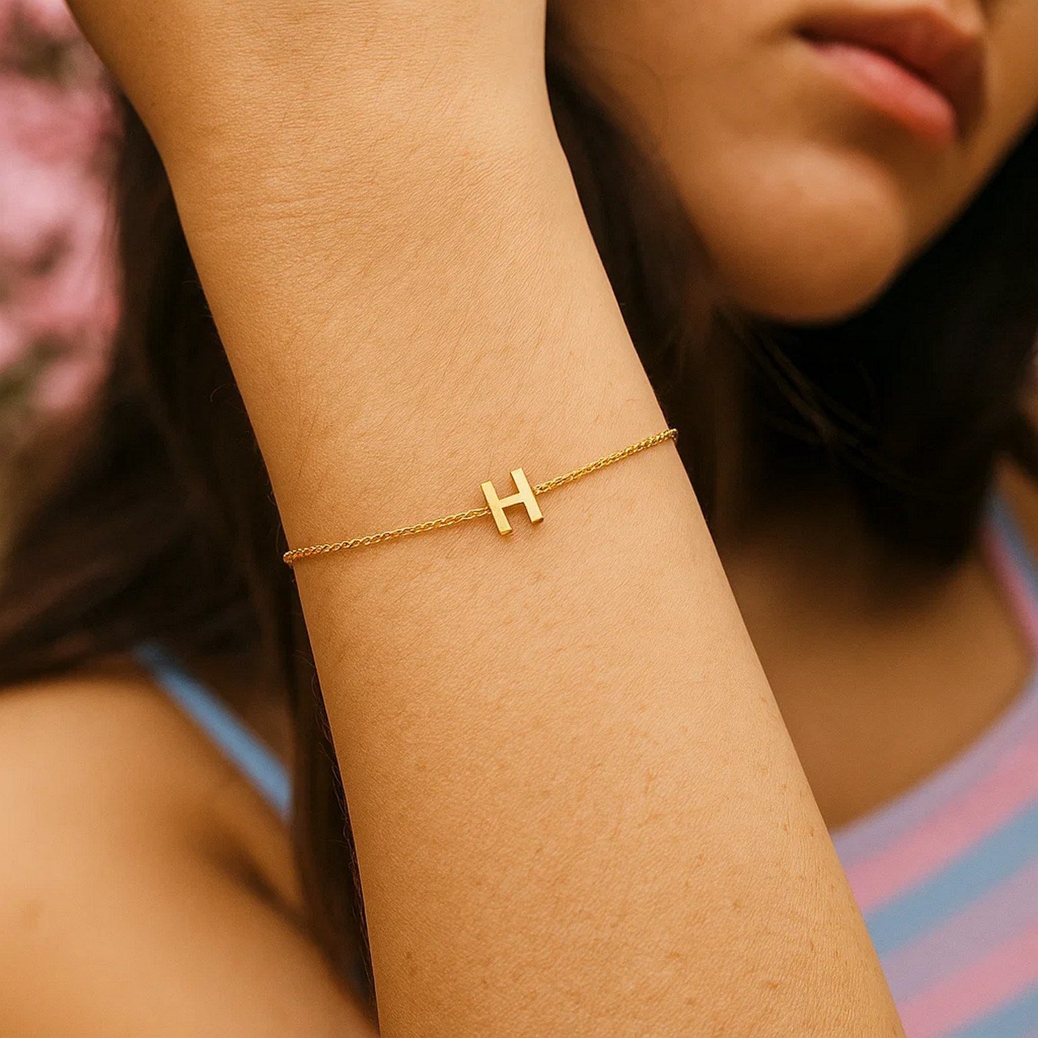 14K Yellow Gold Women's Mini Initial H Bracelet – 7 Inches – 14K Gold