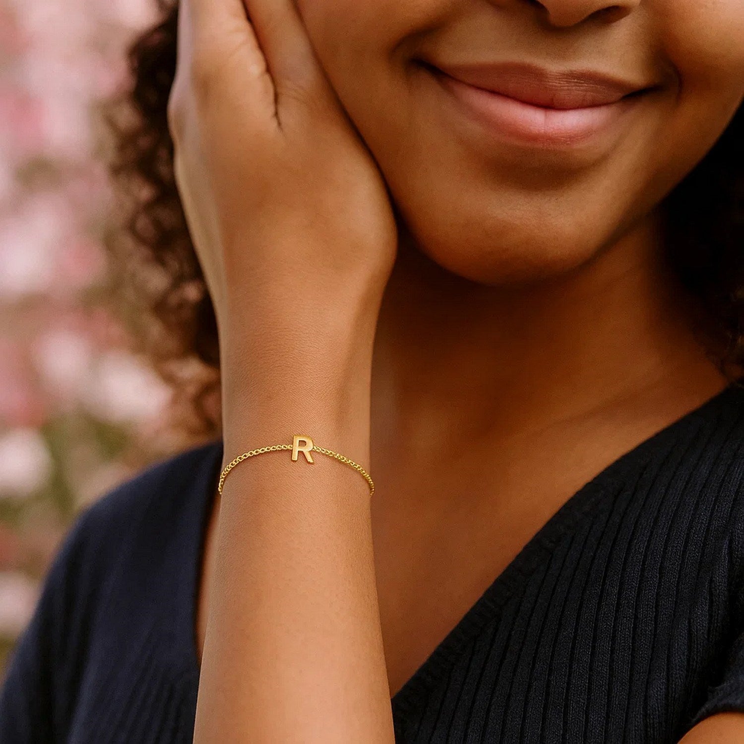 14K Yellow Gold Women's Mini Initial R Bracelet – 7 Inches – 14K Gold