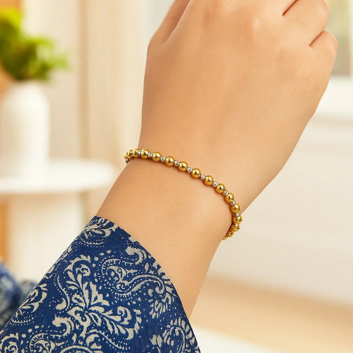 14k Two Tone Gold Polished Diamond Cut Bead Bracelet (4.00 mm)