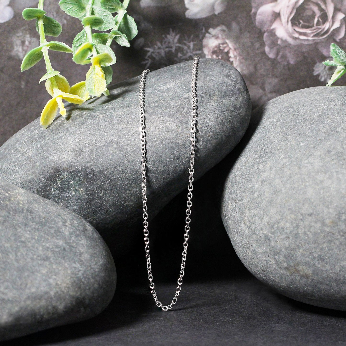 18K White Gold Diamond Cut Cable Link Chain Necklace (1.40 mm)