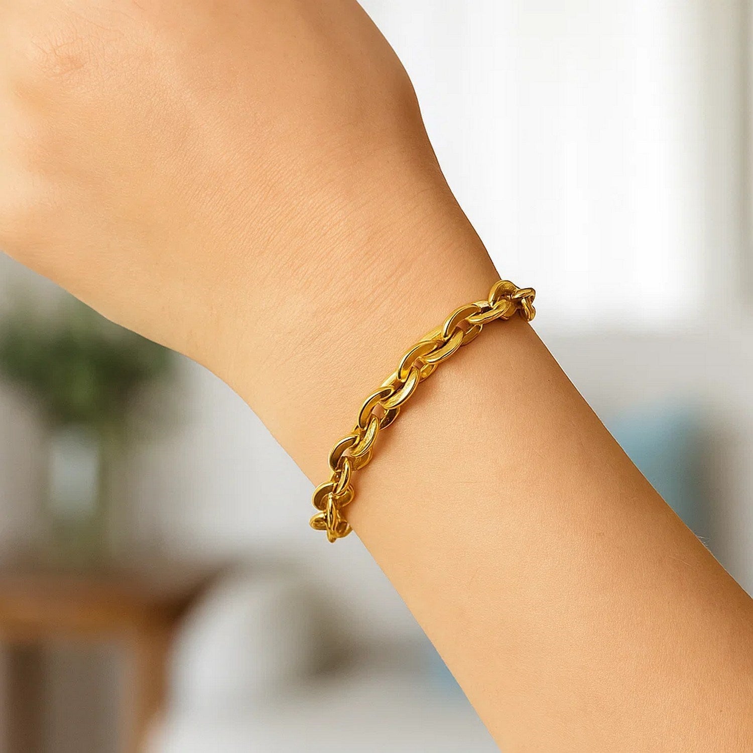 14K Yellow Gold Mirror Rolo Link Chain Bracelet (7.30mm)