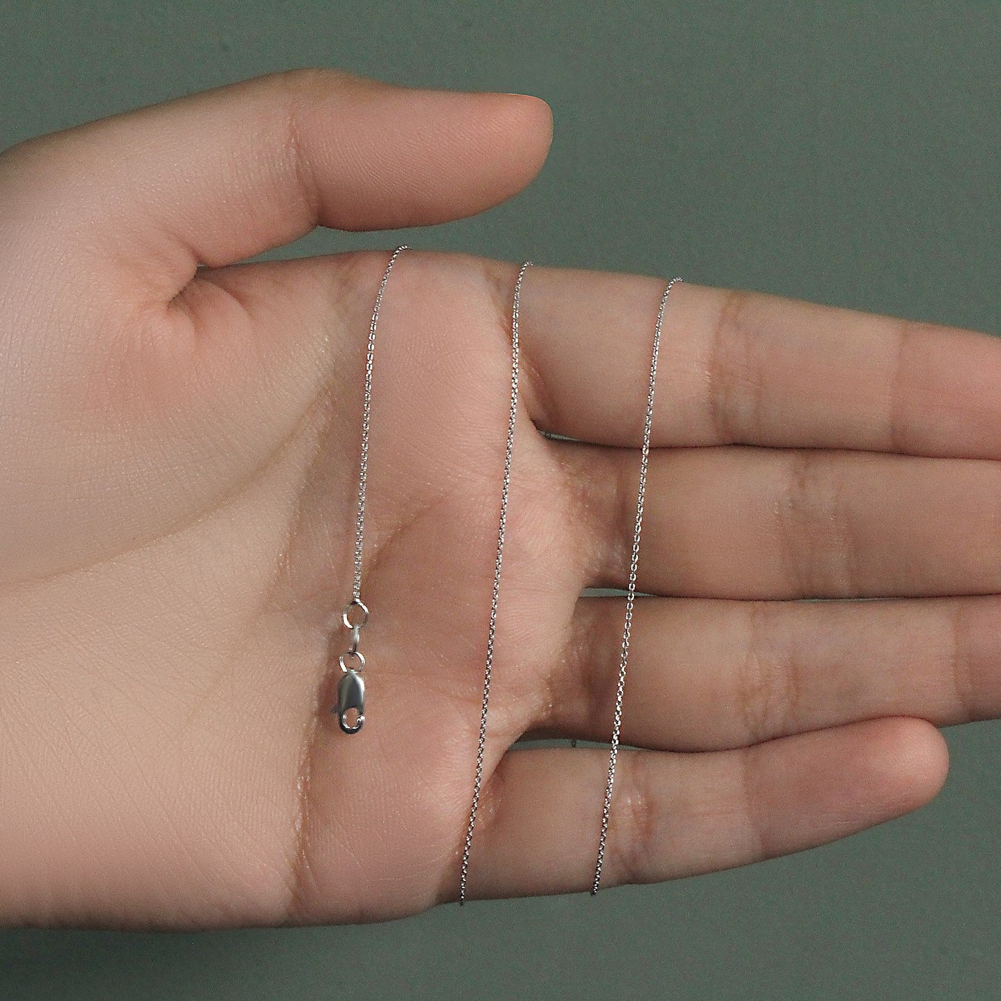 14K White Gold Cable Link Chain Necklace (0.50 mm) – 18"
